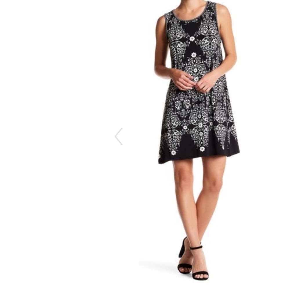 New Max Studio Patterned Sleeveless Shift Dress - image 3